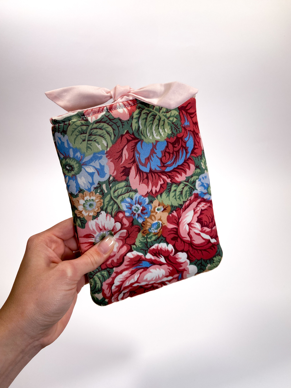 Czytnik Sleeve VINTAGE Peony