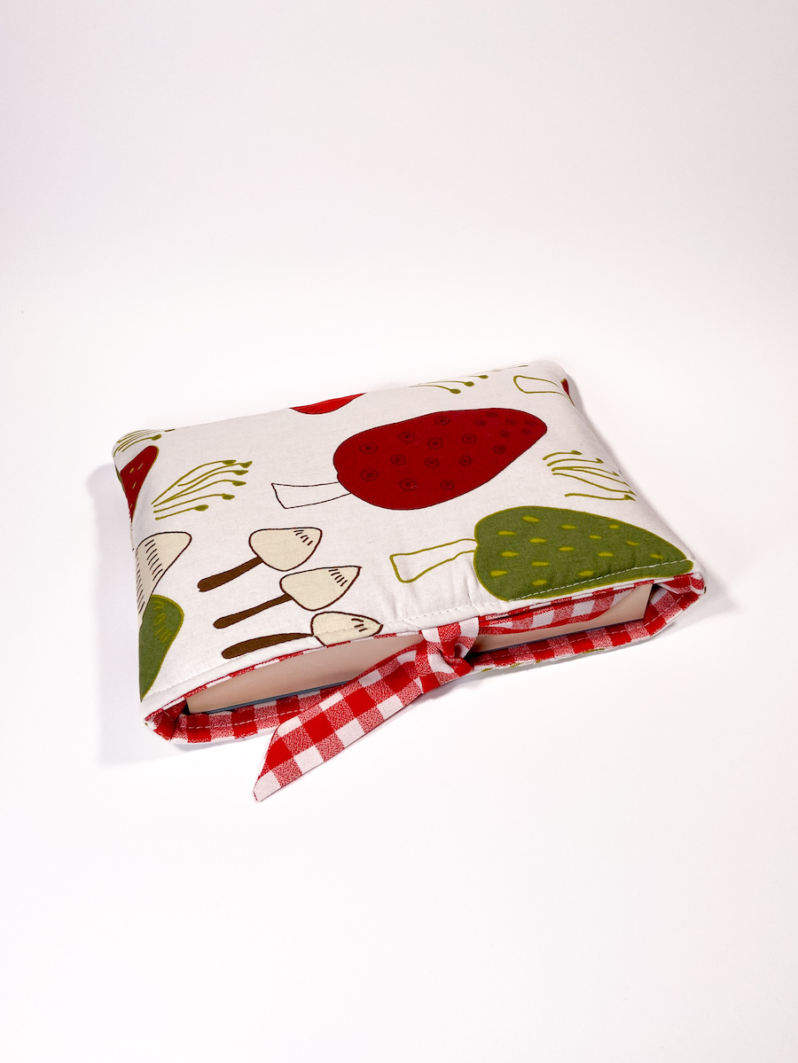 Book Sleeve VINTAGE Mushroom