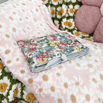 Book Sleeve VINTAGE Margot