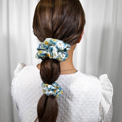 Daisy Scrunchie Medium