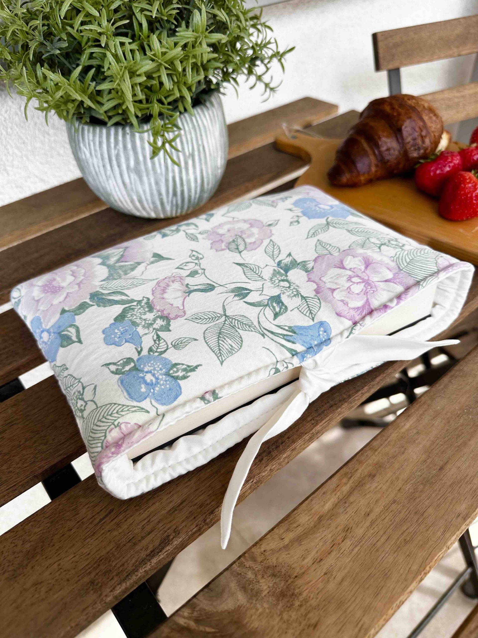 Book Sleeve VINTAGE Velvet