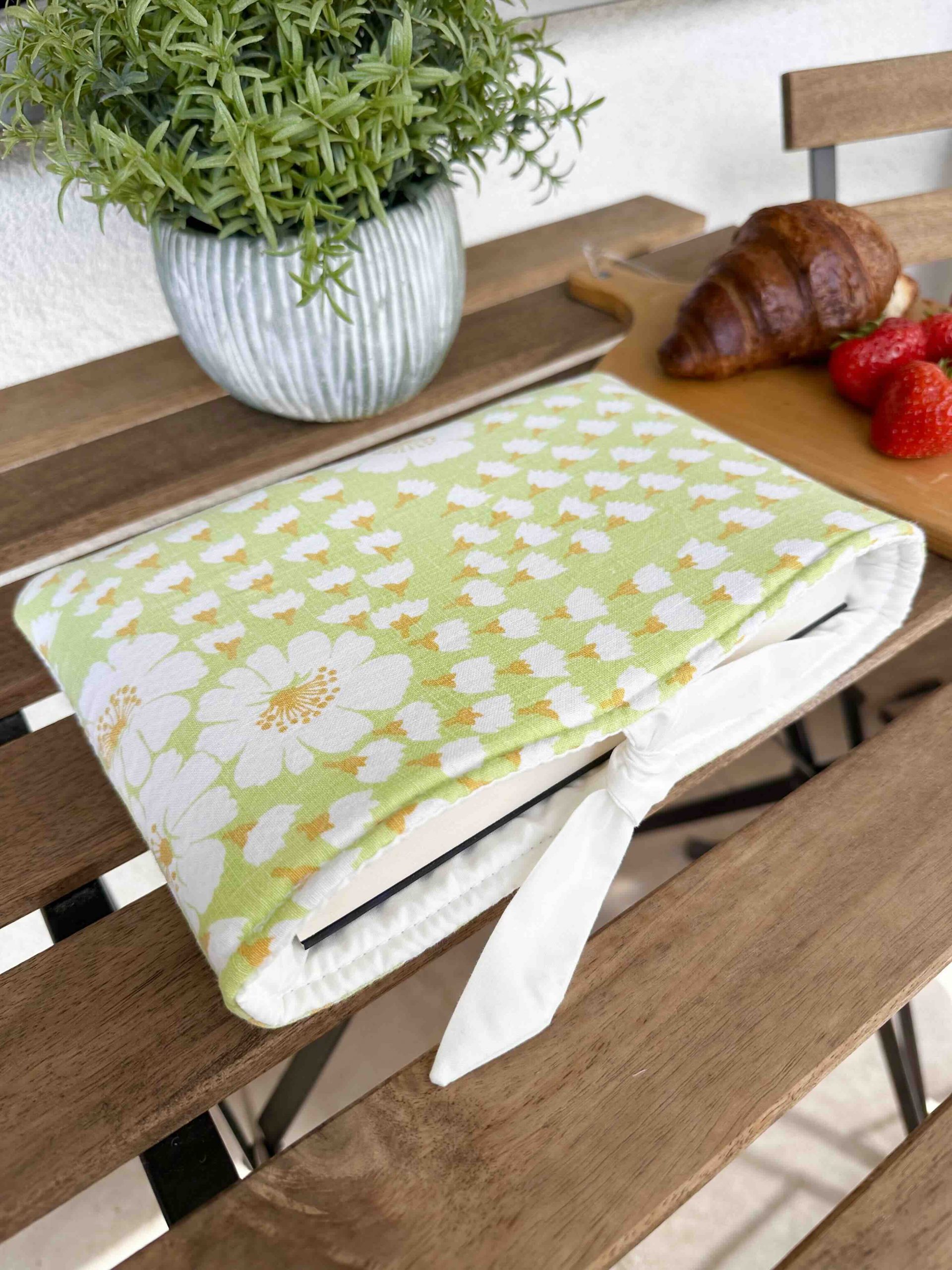 Book Sleeve VINTAGE Green Field