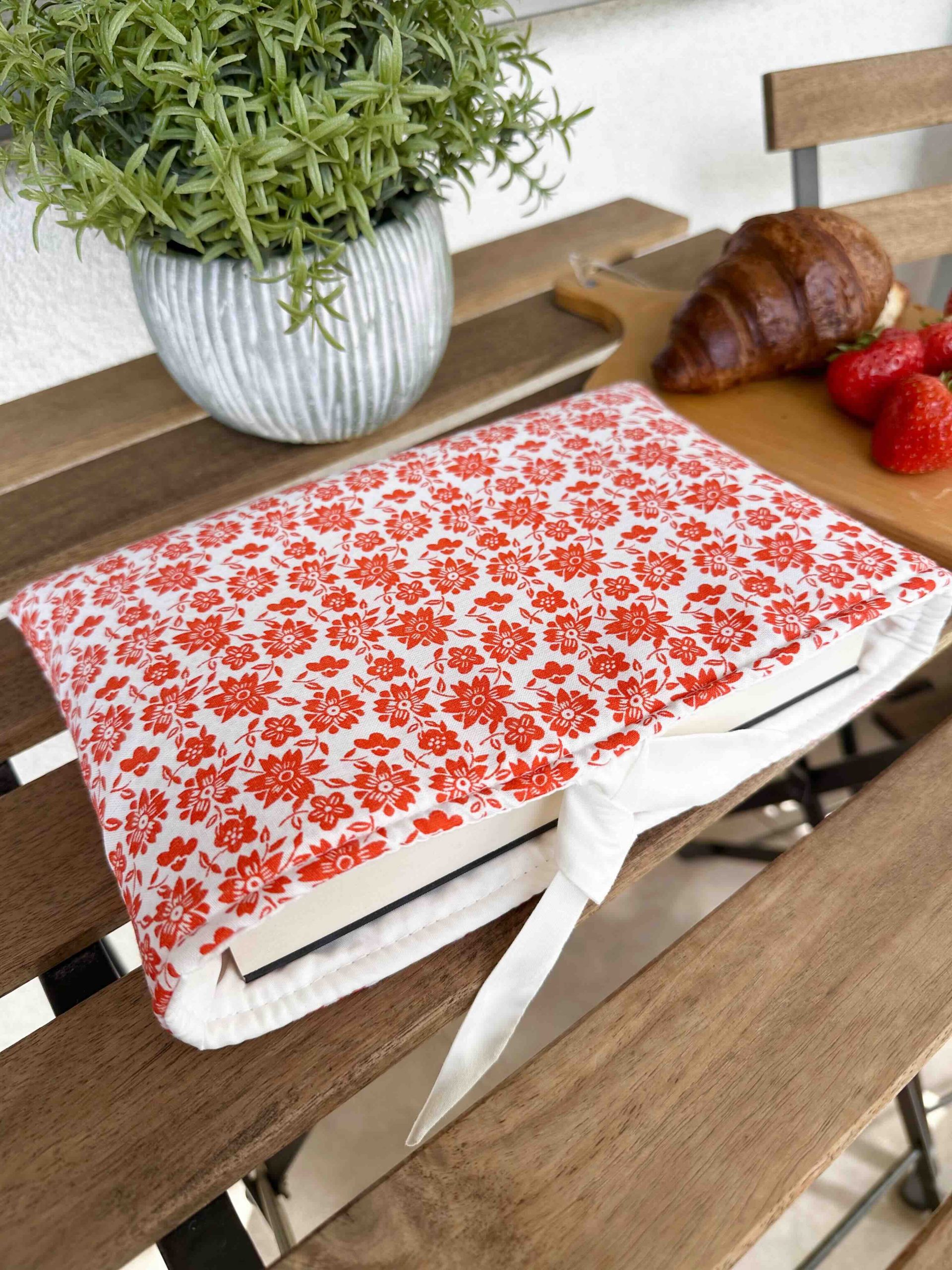 Book Sleeve VINTAGE Aurelia