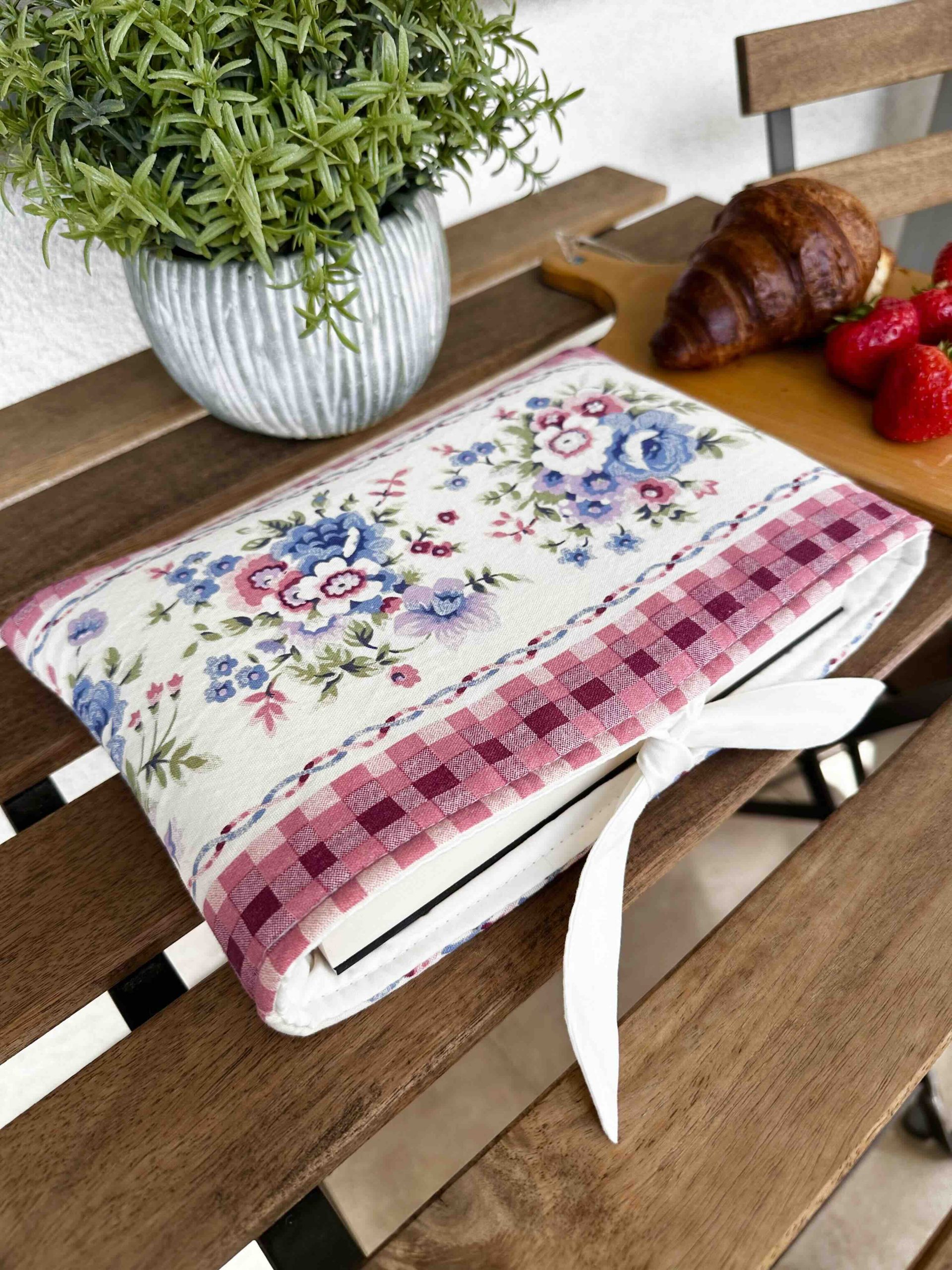 Book Sleeve VINTAGE Country